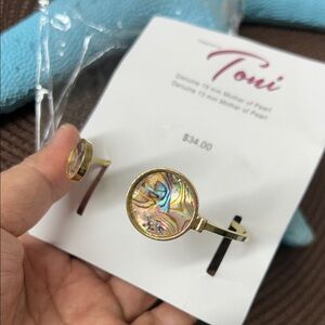 🖤NIB🔺TONI Mother of Pearl (Abalone Shell) Cuff bracelet